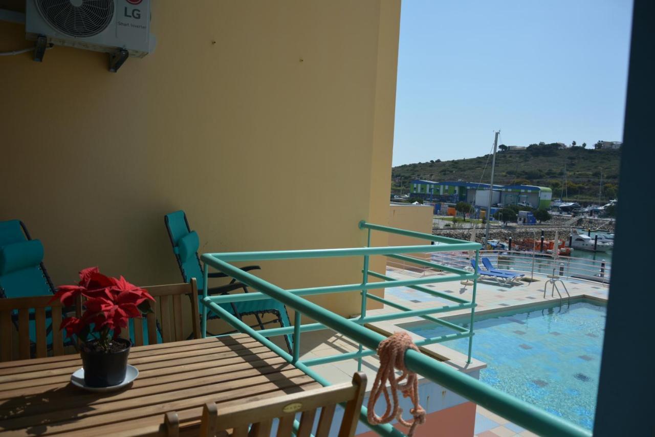 Beautiful Apartment In Albufeira Marina Exterior photo