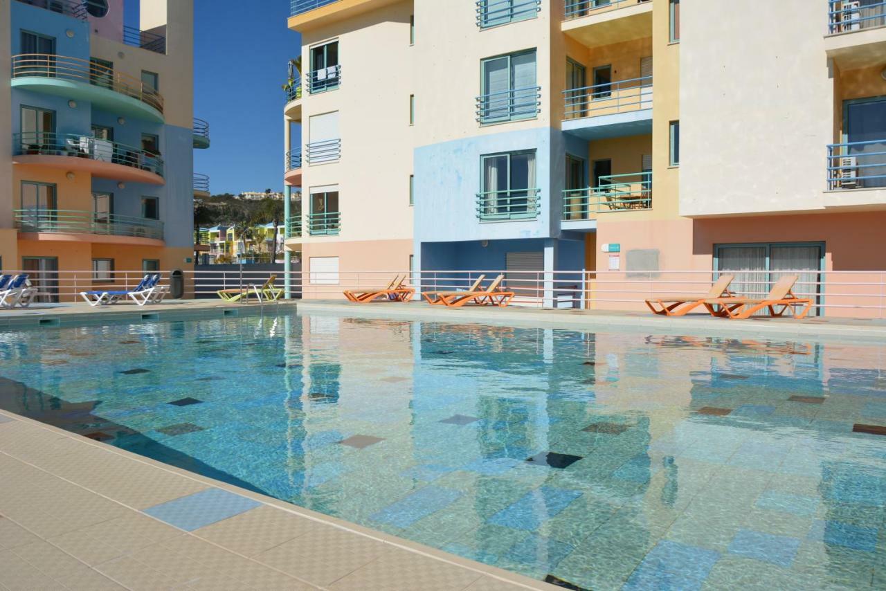 Beautiful Apartment In Albufeira Marina Exterior photo