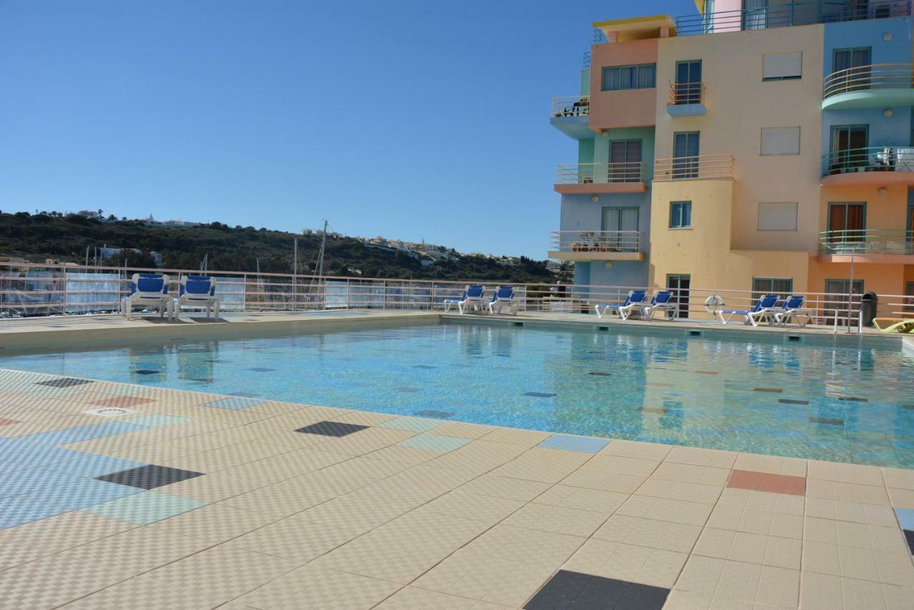 Beautiful Apartment In Albufeira Marina Exterior photo