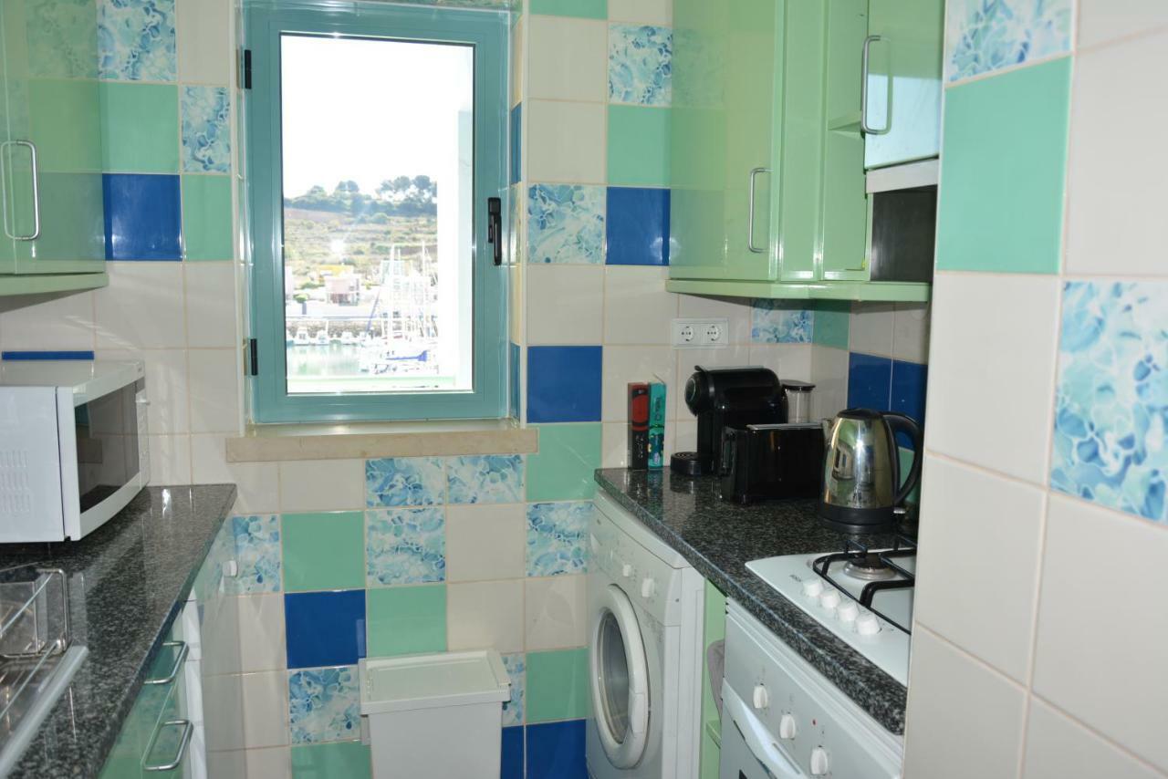 Beautiful Apartment In Albufeira Marina Exterior photo